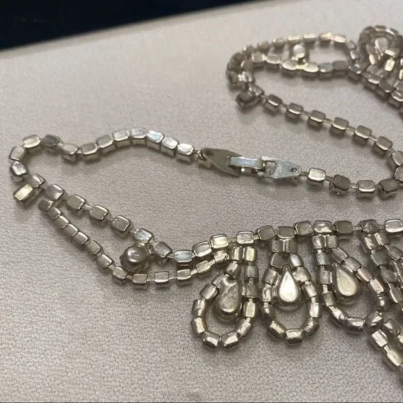 Vintage 1950’s Rhinestone Statement Necklace - Picture 5 of 9